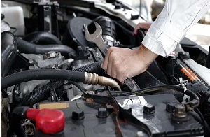 福建厦门道路救援:汽车发动机故障灯亮起该如何做呢? 福建厦门道路救援